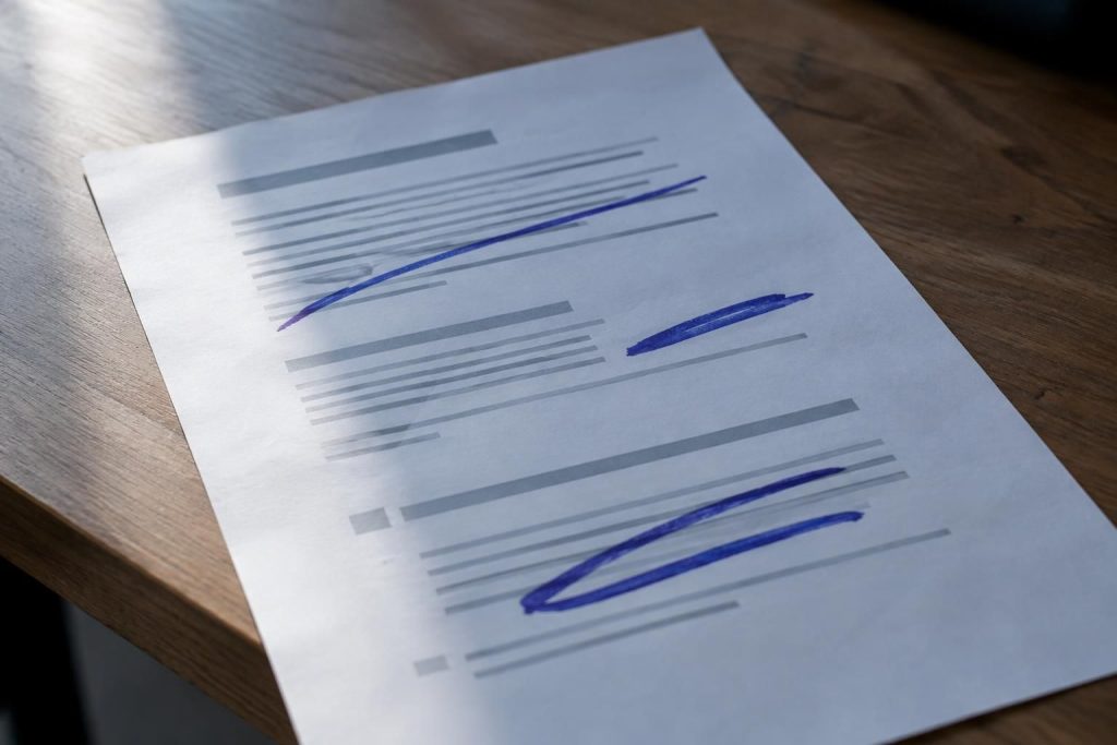découvrez comment réécrire une fiche de poste pour la rendre plus claire, attractive et adaptée aux attentes des candidats, afin de recevoir davantage de réponses.